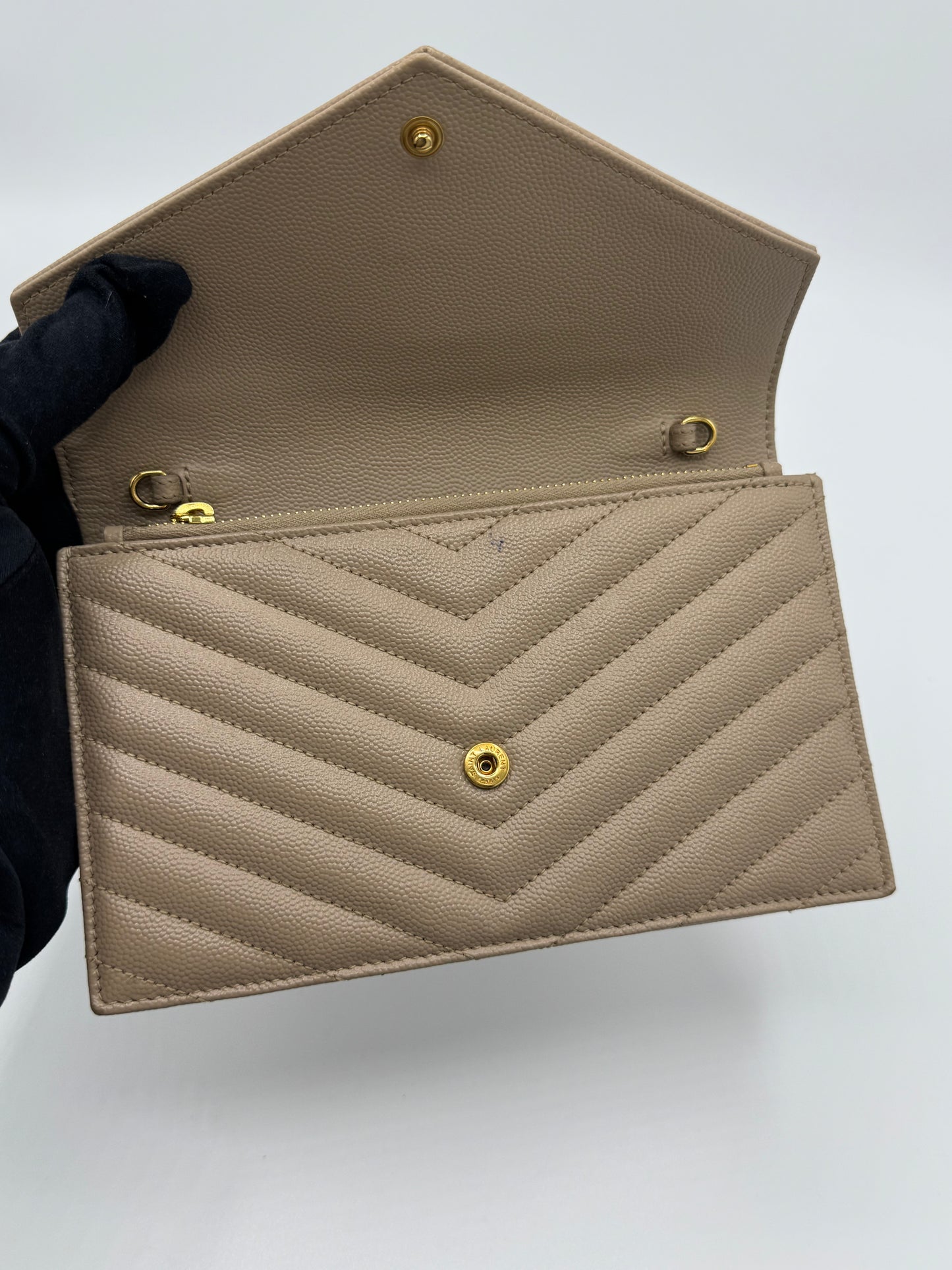 Pochette Cassandre Saint Laurent